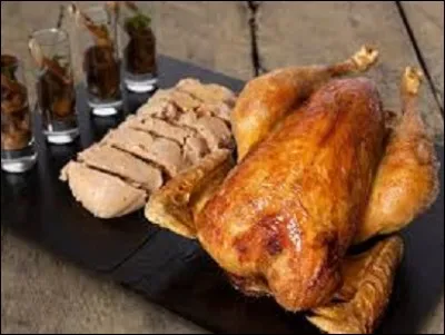 Je vais aller cuisiner ma dinde de Noël, avec quel ingrédient (sur la photo) vais-je la fourrer ?