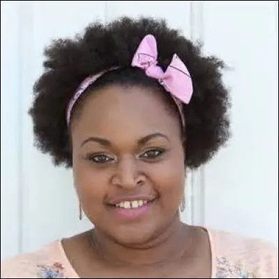 Comment se prénomme cette pétillante candidate ?