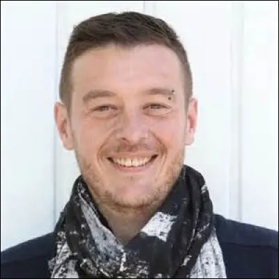 Comment se prénomme ce candidat ?