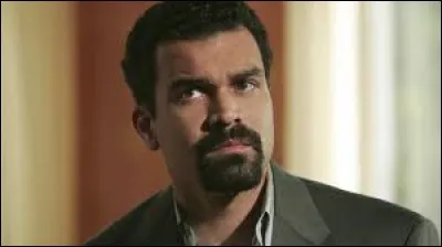 Carlos Solis va devenir :