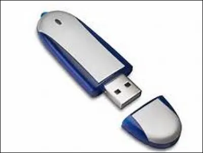 Depuis quelle décennie existe la clé USB ?
