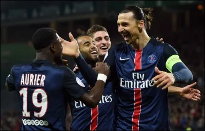 Contre quelle ville suisse le PSG a gagné 3-0 en phase de groupes de la Ligue des Champions, le 19 octobre 2016 ?