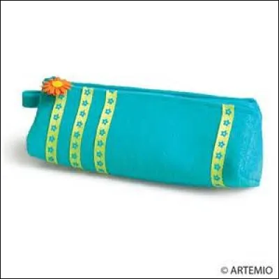 Comment dit-on "une trousse" ?