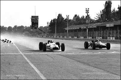 Sur quelle monoplace remporte-t-il à Monza sa dernière victoire en Formule 1?