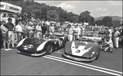 Il a également participé aux courses du championnat CANAM en Amérique du Nord. Il en remporte le titre en 1966. Sur quelle voiture ?