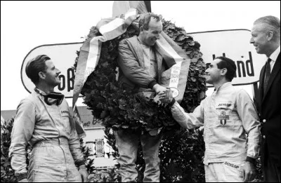 En quelle année est-il sacré champion du monde des pilotes en Formule 1?