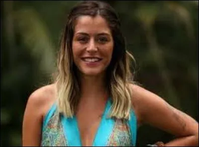 On finit avec Anaïs. Elle se nomme en fait :