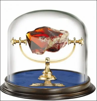 Dans leur quête de la pierre philosophale, quel objet volant Harry, Ron et Hermione doivent-ils attraper ?