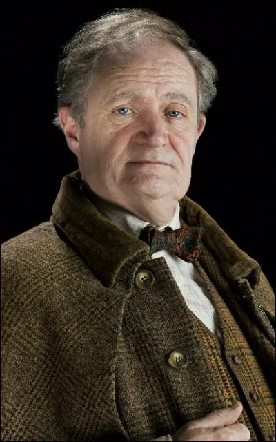 Qui le professeur Slughorn appelle-t-il le "Prince des potions" ?