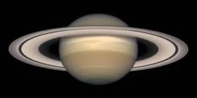 Combien de satellites Saturne possède-t-elle ?