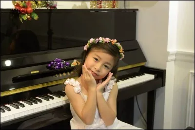 Un autre phénomène, Céline Tam, qui reprend "You raise me up", qui la chanta avant elle ?