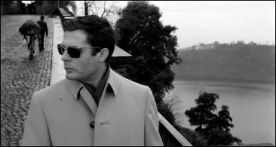 L'Assassin est un film italien réalisé par Elio Petri, sorti en 1961 dans lequel, sous la pression de la police, un homme s'apprête à avouer un crime dont il n'est pas forcément coupable... Quel acteur joue ce rôle ?