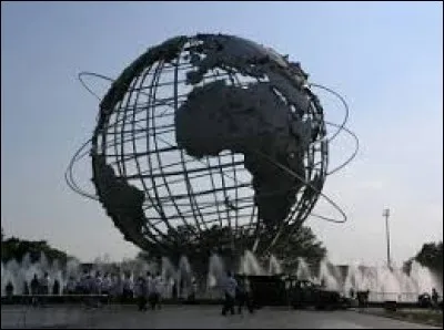 À quelle comédie musicale doit-on le titre "Les rois du monde" ?