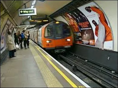 Lequel de ces métros est appelé "The Tube" ?