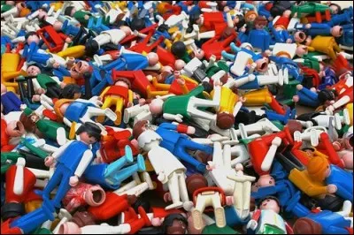 Les lutins ne les ont pas bien rangés ! Les reconnaissez-vous ?