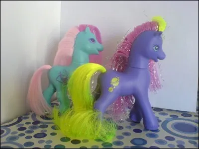 Jouet qui fit un tabac dès 1983, c'est :