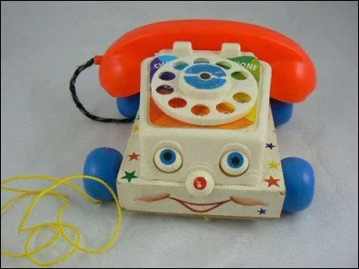 Dans les années 80, le Père noël distribuait ce téléphone de :