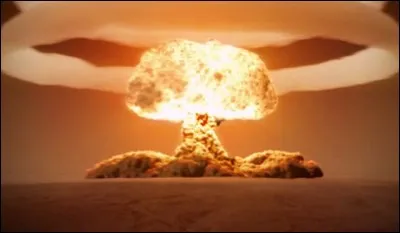 Combien de T.N.T la bombe Tsar comporte-elle ? (La bombe Tsar est la bombe de destruction massive la plus puissante du monde.)