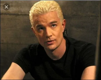 Qui accompagne William le sanglant depuis plus d'un siècle ?