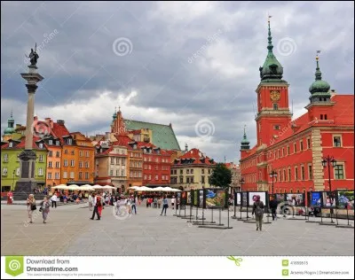 Quelle est la capitale du pays qui a subi l'invasion nazie en 1939 ?