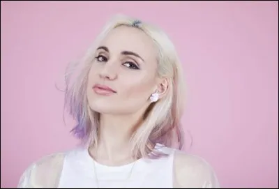 Comment s'appelle son livre ?