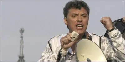 Pour échapper au goulag, on peut opter pour l'assassinat par balles. Ancien ministre d'Eltsine, il était un opposant virulent à Poutine. Comment s'appelait-il, déjà ?