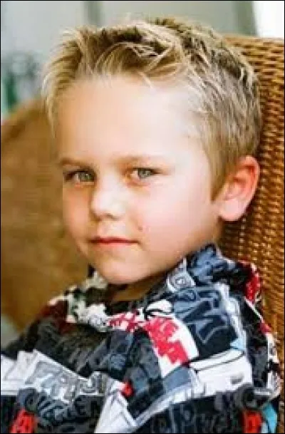 Comment surnomme-t-on le fils de Susan ?