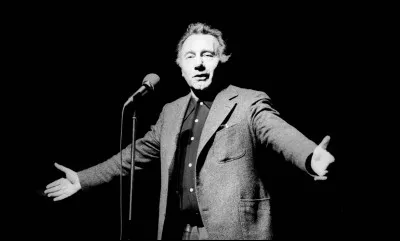 Ce chanteur, auteur compositeur, a eu une longue carrière attachée à Paris et à ses quartiers populaires. On lui doit notamment "à Paris", "Marjolaine", "Quand un soldat"...De qui s'agit-il ?