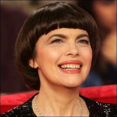 Vous avez reconnu Mireille Mathieu, qu'on ne voit plus trop en France, mais qui est paraît-il très active et populaire en Russie. On l'a découverte en 1965 dans le télé crochet appelé "Le Jeu de la chance" de l'émission...