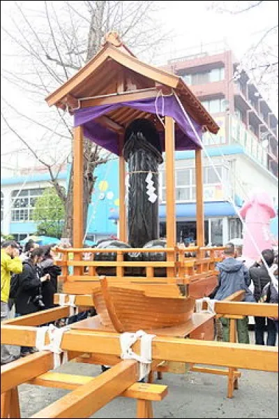 Géographie - Dans quel pays célèbre-t-on le Kanamara Matsuri, la fête du pénis de fer ?