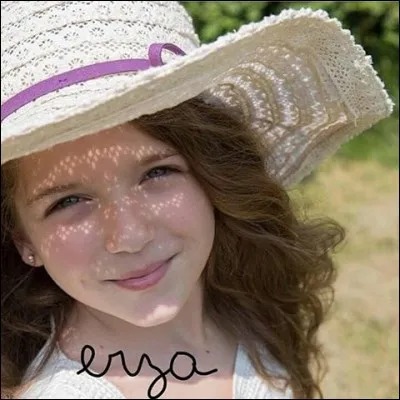 Son nom de famille est :