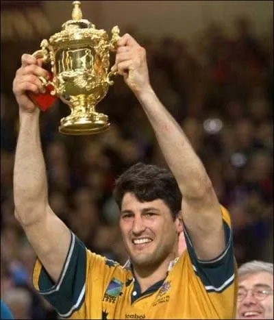 Quatrime dition, nous sommes en 1999, je suis Australien et j'ai battu les Franais 35-12 lors de la finale, je me nomme ...