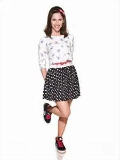 Dans la saison 3, Francesca est en couple avec :