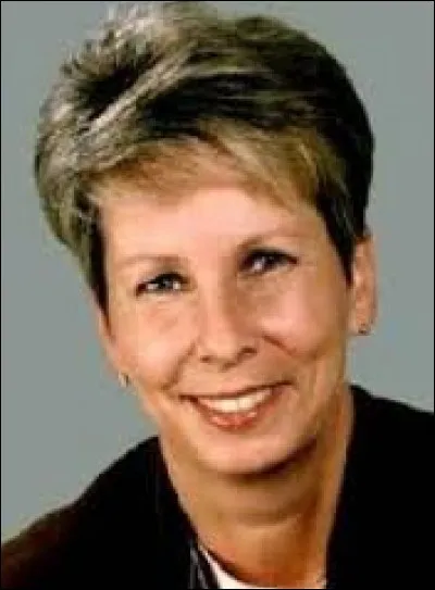 Sabine Bergmann-Pohl a été la dernière présidente de l'ex-Allemagne de l'Est. Quel était l'acronyme de ce pays ?