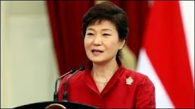 Park Geun-hye dirige la Corée du Sud depuis 2012. Elle connait la France car elle a fait une partie de ses études à Grenoble qui se situe en...