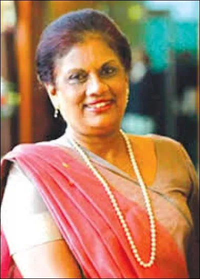 Chandrika Kumaratunga a été présidente du Sri Lanka de 1994 à 2005. Lors de son mandat, elle a perdu un œil dans une tentative d'assassinat organisée par...