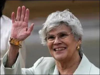 Violeta Barrios de Chamorro a présidé au destin du Nicaragua de 1990 à 1996. Quel mouvement révolutionnaire était très actif dans ce pays ?