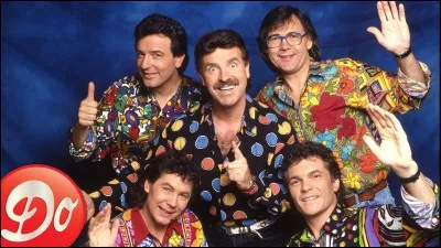 " Monsieur le maire a décidé...Qu'il fallait s'amuser...Par arrêté municipal...Il a ouvert le bal" : quel est le titre de cette chanson de 1989 des Musclés ?