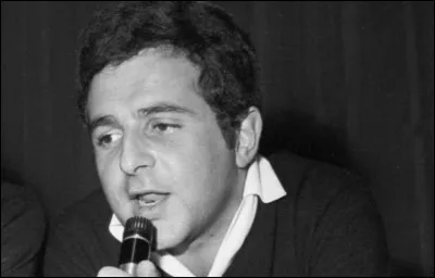 Qui chante, en 1963, "C'est ma fête je fais ce qui me plaît ce qui me plaît ce qui me plaît ...J'ai décidé ce soir de m'amuser"?