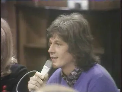 Gérard Lenorman chante en 1972 : " Un jour de fête à l'aurore du temps Où nos coeurs amoureux Depuis le premier jour Chanteront les hymnes Du printemps Un jour de fête à l'aurore du temps". Quel est le titre ?