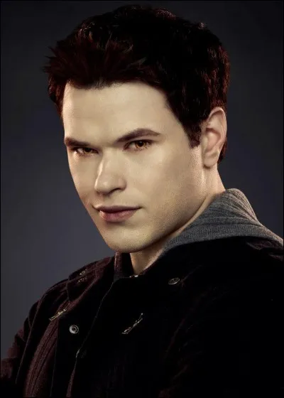 Quel est le nom complet d'Emmett ?