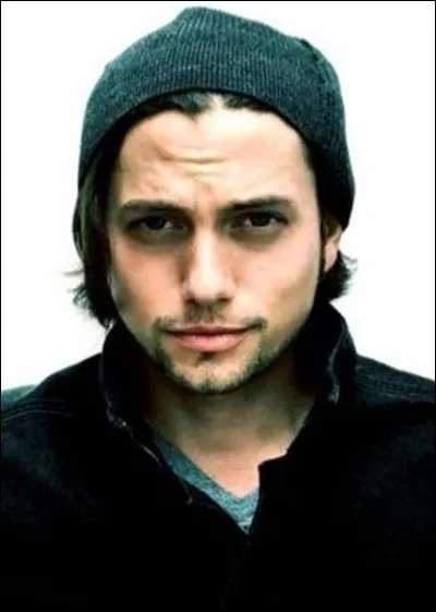 Qui joue le rôle de Jasper Hale ?