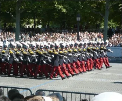 On célèbre la fête de la victoire chaque 8 mai en France.