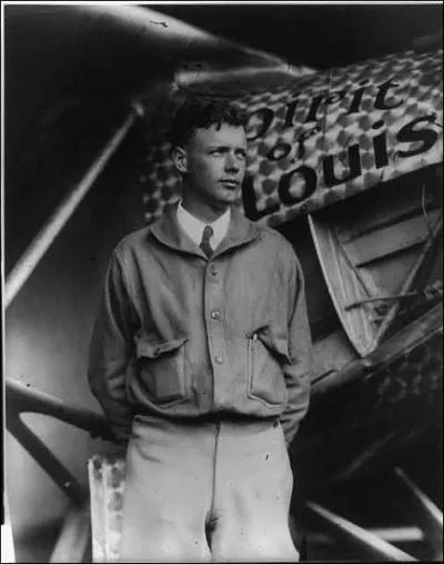 1932. Un groupe terroriste a kidnapp mon fils. C'est le 2 Avril 1932 que je paie la ranon. Malgr le paiement, mon fils sera assasin.