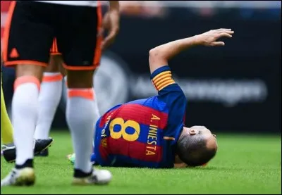Contre quelle équipe Iniesta s'est-il blessé ?