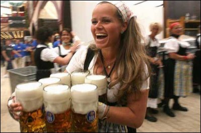 Dans quelle grande ville allemande se tient en octobre, pendant deux semaines, cette fête de la bière ?