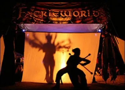 Faerieworlds : Ce festival se tient chaque ann&eacute;e aux &Eacute;tats-unis. Il a pour th&egrave;mes les f&eacute;es, le folklore et les l&eacute;gendes. Mais dans quel &eacute;tat a-t-il lieu ?