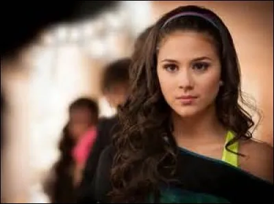 Comment s'appelle cette femme ? (Premier nom : série - Deuxième nom : réalité)