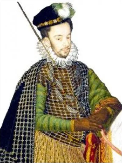 De combien de temps Henri III repousse-t-il son sacre ?