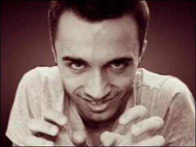 Comment le frère de Squeezie (Lucas Hauchard) s'appelle-t-il ?